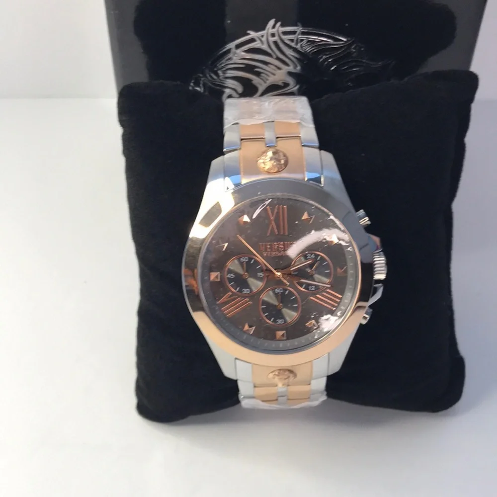 💯 - Authentic New VERSUS VERSACE Chrono Lion Bracelet Watch